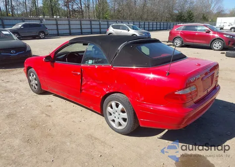 2000 Mercedes-Benz Clk 320 z USA, uszkodzony, nr VIN WDBLK65G3YT039819